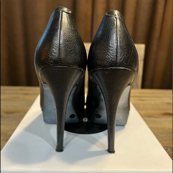 Black platform heels, open toe, size 5 - Picture 4 of 11